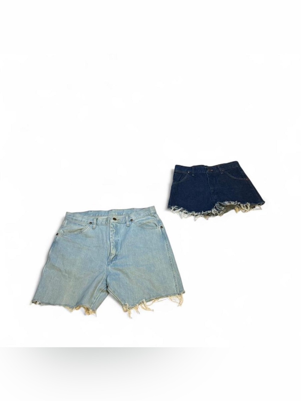 Assorted Wrangler Workwear Tee & Pants Bundle in Black, Gray, Light Wash & Navy - Picture 2 of 5